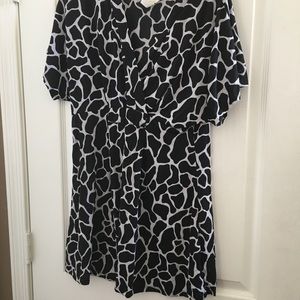 Ladies three seasons maternity top large